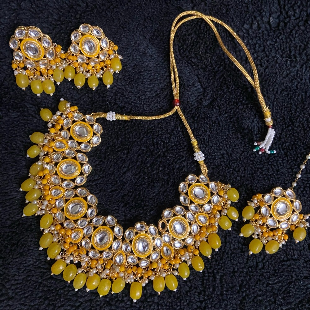Indian kundan beads necklace with earring indian jewelry in yellow